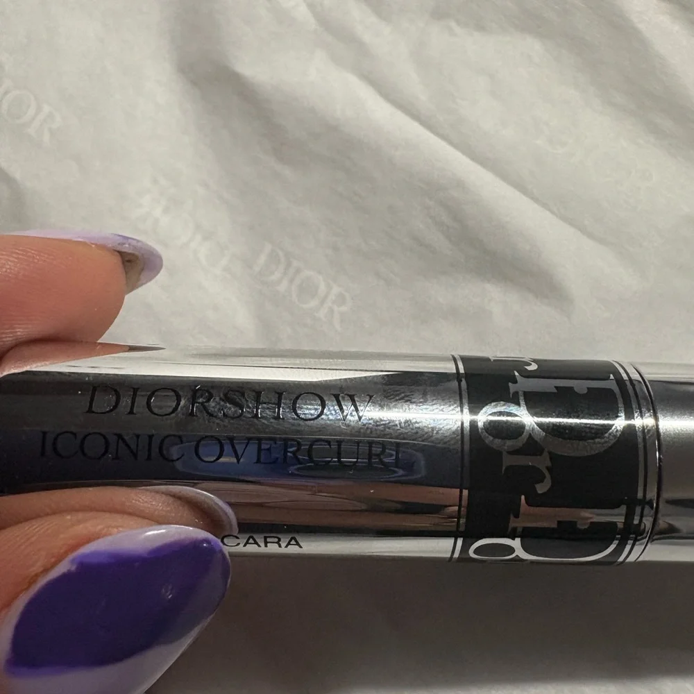 DIOR Around The World Jewelry Case & New Mascara Scent Sample, Spin Ring VIP col - Picture 4 of 10